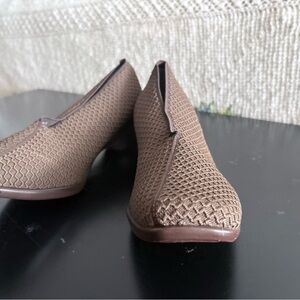 Women's San Miguel Shoes Brown Knit Slip-On Heels